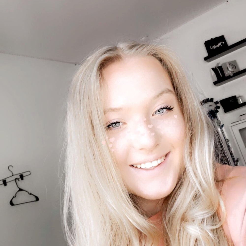 Meet your Posher, Abby